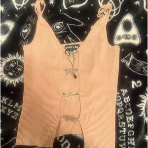 NWOT Butterfly Cut Out tank